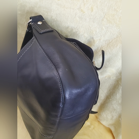 Coach Chelsa Hobo Leather Shoulder Handbag EUC - Picture 4 of 6